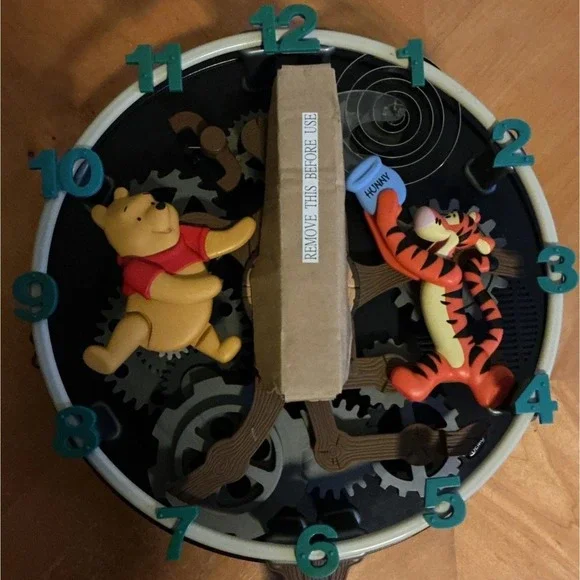 Disney Pooh And Friends Animated Musical Wall Clock In Box Vintage RARE